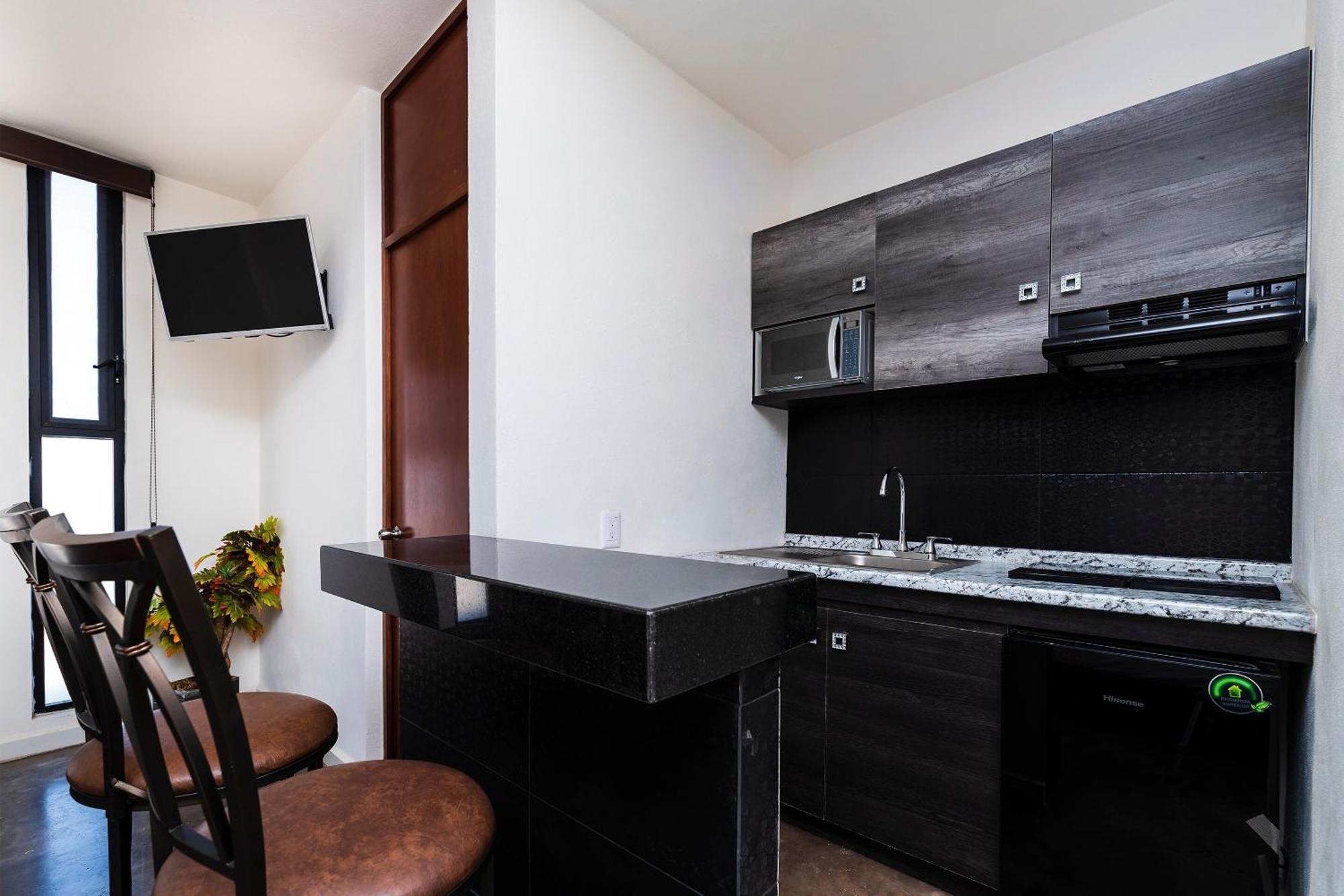 Capital O Hotel Joyma Suites, San Luis San Luis Potosí Esterno foto