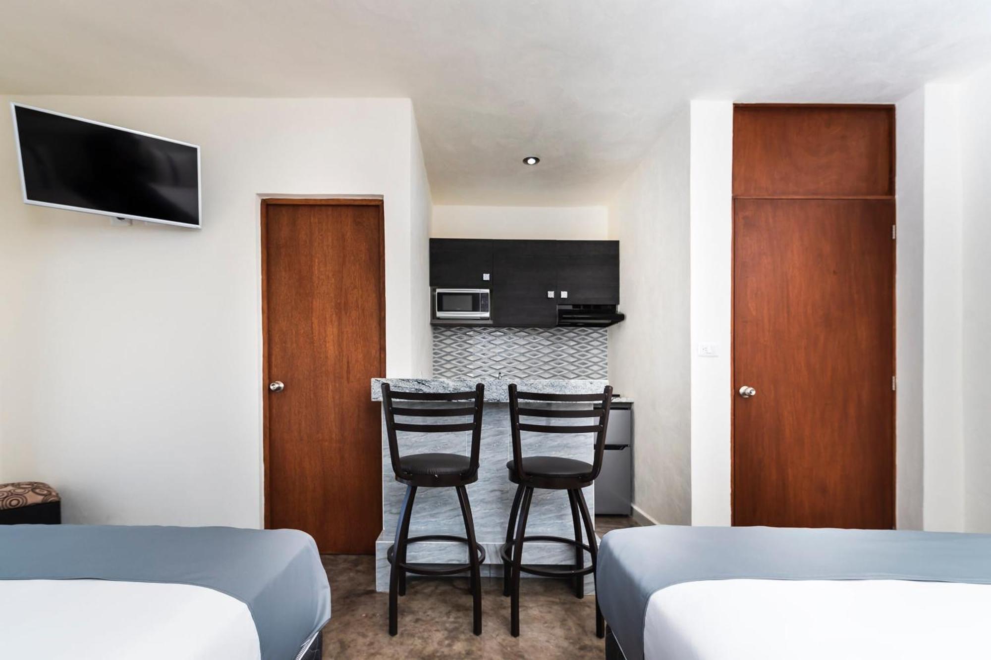 Capital O Hotel Joyma Suites, San Luis San Luis Potosí Esterno foto